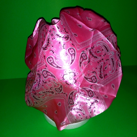 NWT PINK BONNET - Picture 3 of 4